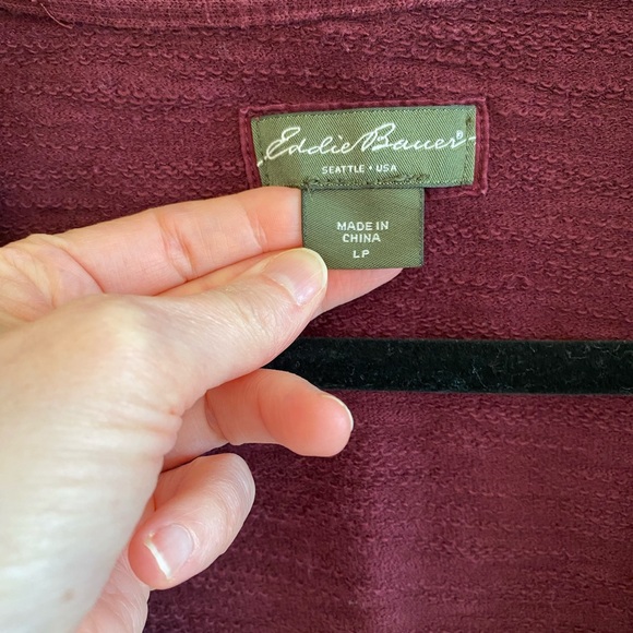 Eddie Bauer burgundy cardigan with embroidered flowers Size large petite - Picture 3 of 6